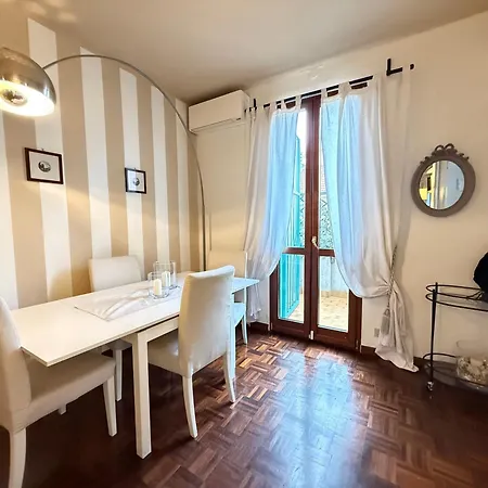 Niccolini 33 In Sarpi Mediolan