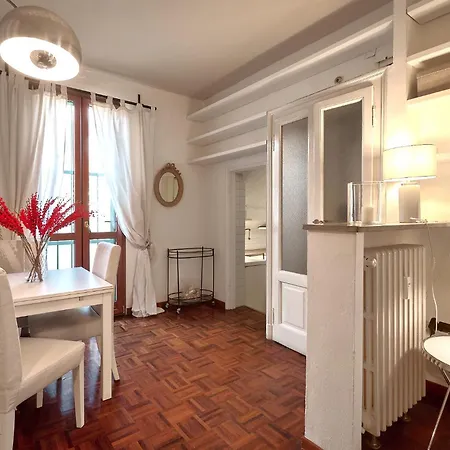 Niccolini 33 In Sarpi Apartment Milan