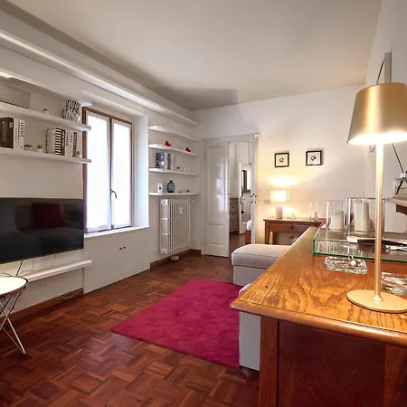 Apartment Niccolini 33 In Sarpi Milan